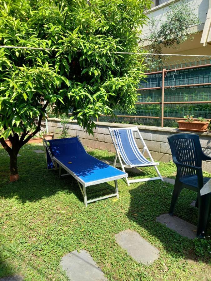 Bilocale Climatizzato A 850M Dalla Spiaggia Casa Katia Marina di Massa Exterior photo