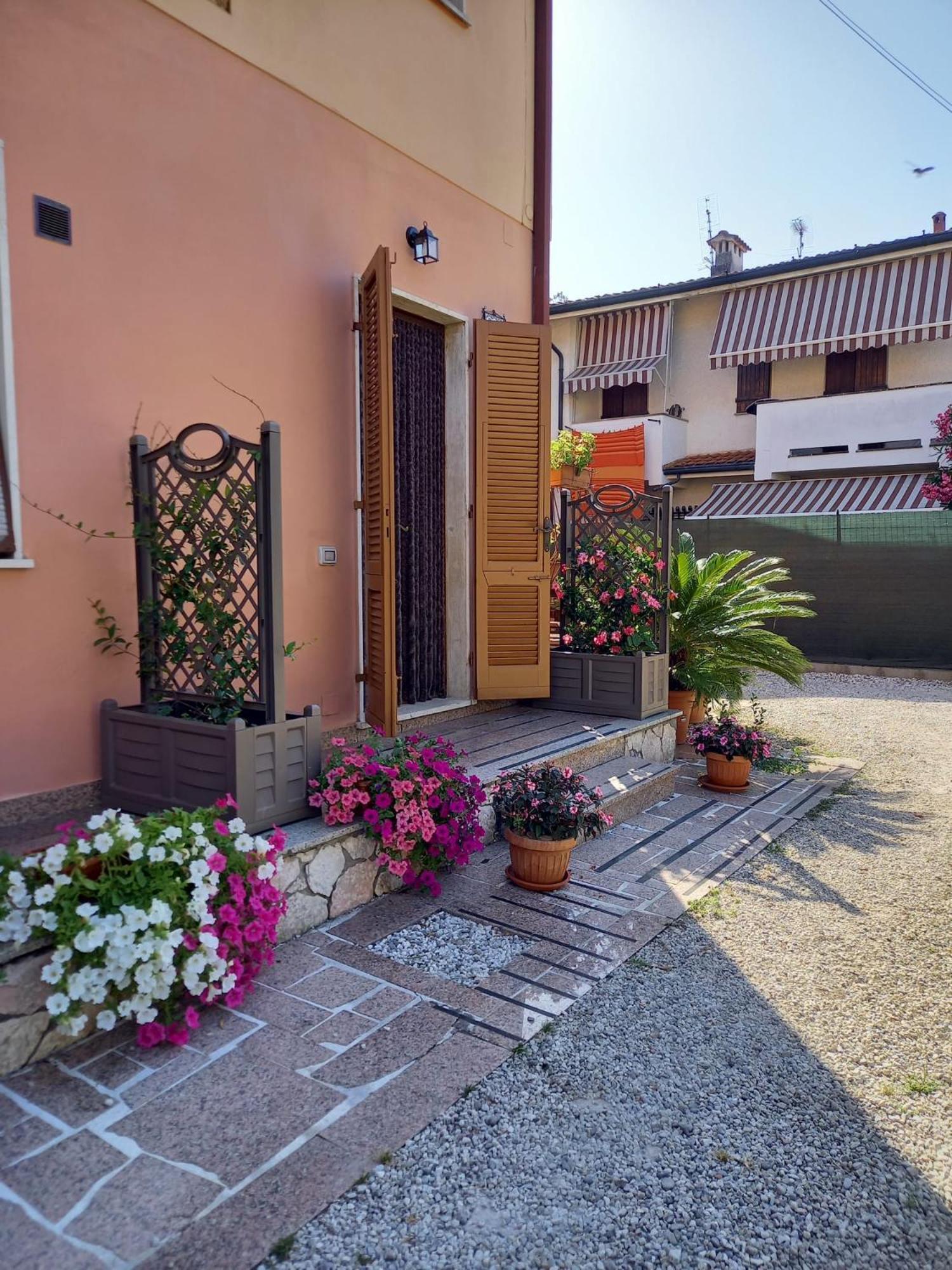 Bilocale Climatizzato A 850M Dalla Spiaggia Casa Katia Marina di Massa Exterior photo